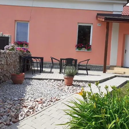 Privát čujová Vendégház