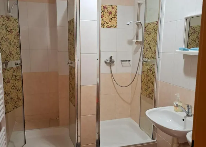 Privat Cujova Πανσιόν